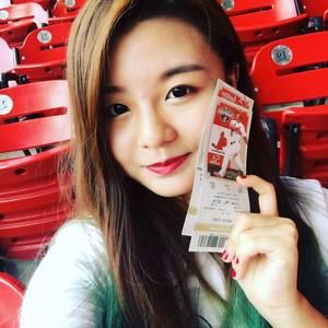 Meet your Posher, Nicole